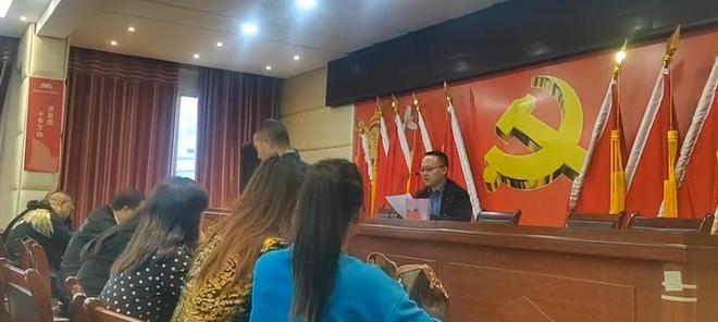 街道委托物闹代管被指抢夺岗位瓜分业主收益AG真人旗舰厅登录追踪!金沙同心城鼓场(图2) 街道委托物闹代管被指抢夺岗位瓜分业主收益AG真人旗舰厅登录追踪!金沙同心城鼓场(图2)